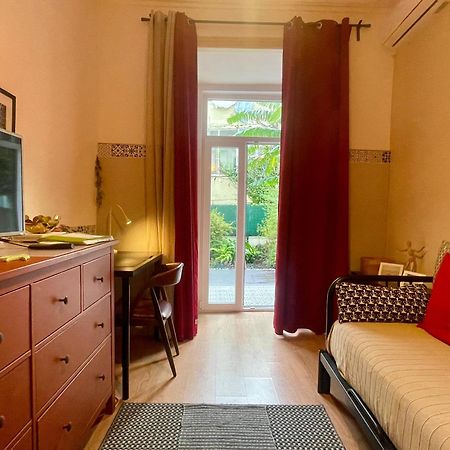 Sunny Orange Garden Apartment In Central Lisboa Eksteriør bilde