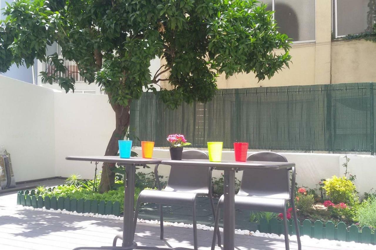Sunny Orange Garden Apartment In Central Lisboa Eksteriør bilde