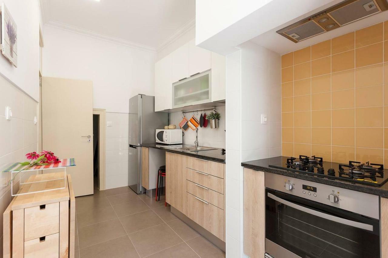 Sunny Orange Garden Apartment In Central Lisboa Eksteriør bilde