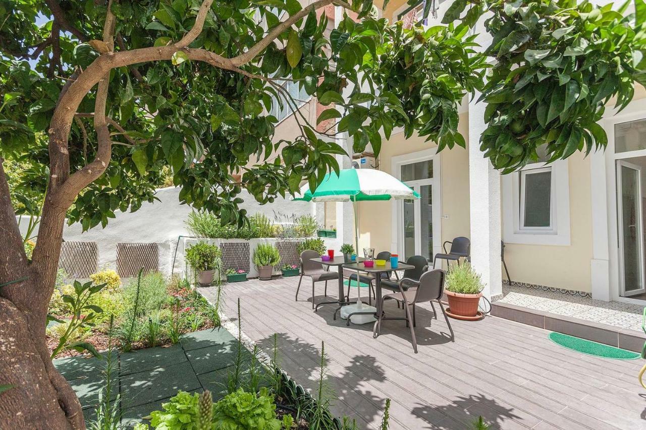 Sunny Orange Garden Apartment In Central Lisboa Eksteriør bilde