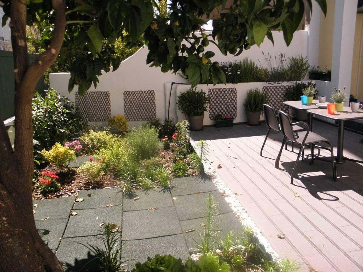 Sunny Orange Garden Apartment In Central Lisboa Eksteriør bilde